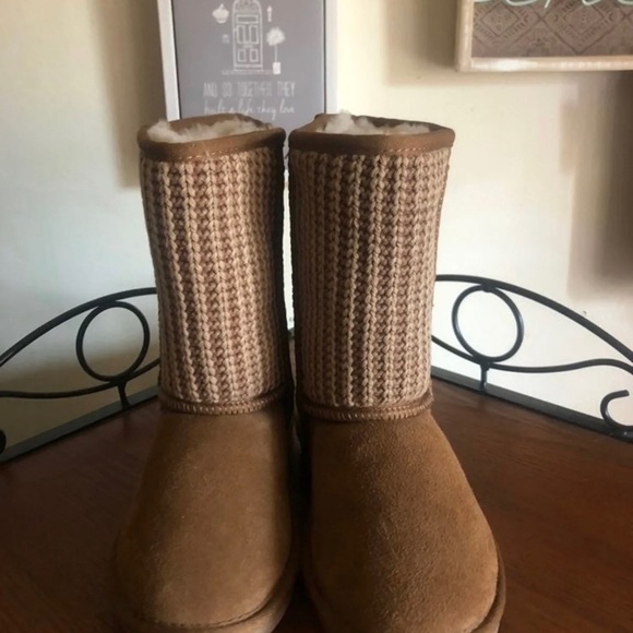 Minnetonka Forsyth Chestnut Suede/Sheepskin/Knit Boots - Picture 3 of 7